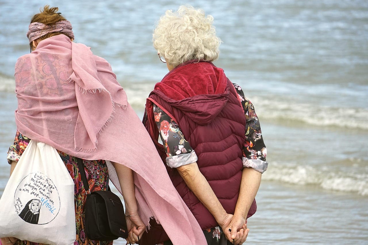 Kai dukra tampa mama: kaip keičiasi santykiai su motina?